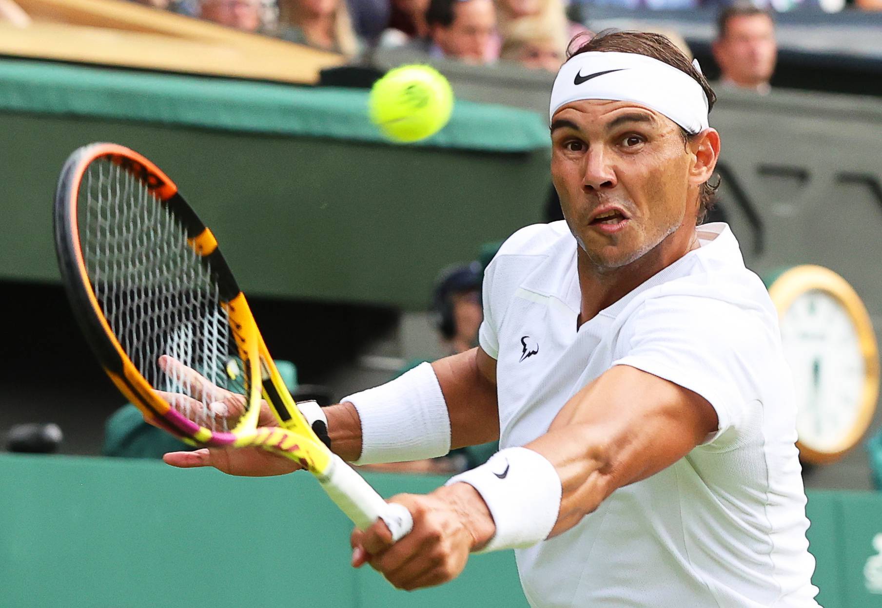 美国网球队爆冷英国网球队，纳达尔统治全场