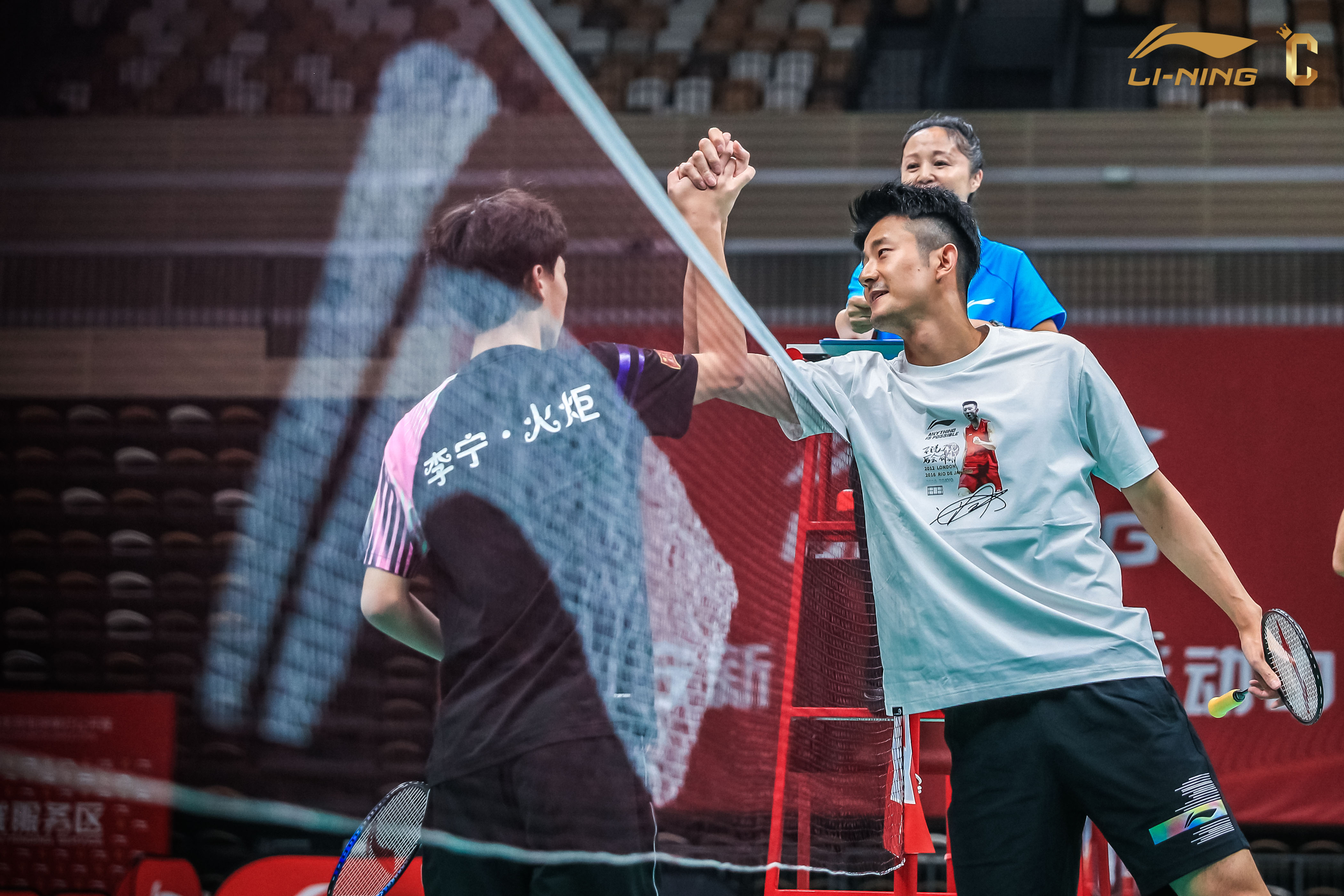 丹麦羽毛球队强势英格兰羽毛球队,谌龙完成帽子戏法 丹麦羽毛球队强势英格兰羽毛球队,谌龙完成帽子戏法