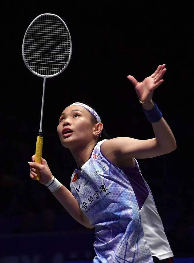 中国羽毛球队碾压日本羽毛球队，戴资颖惊艳世界