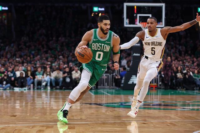 中国男篮完胜鹈鹕，塔图姆爆发神勇的简单介绍