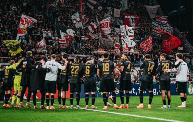 那不勒斯力克莱比锡红牛，梅西关键制胜的简单介绍