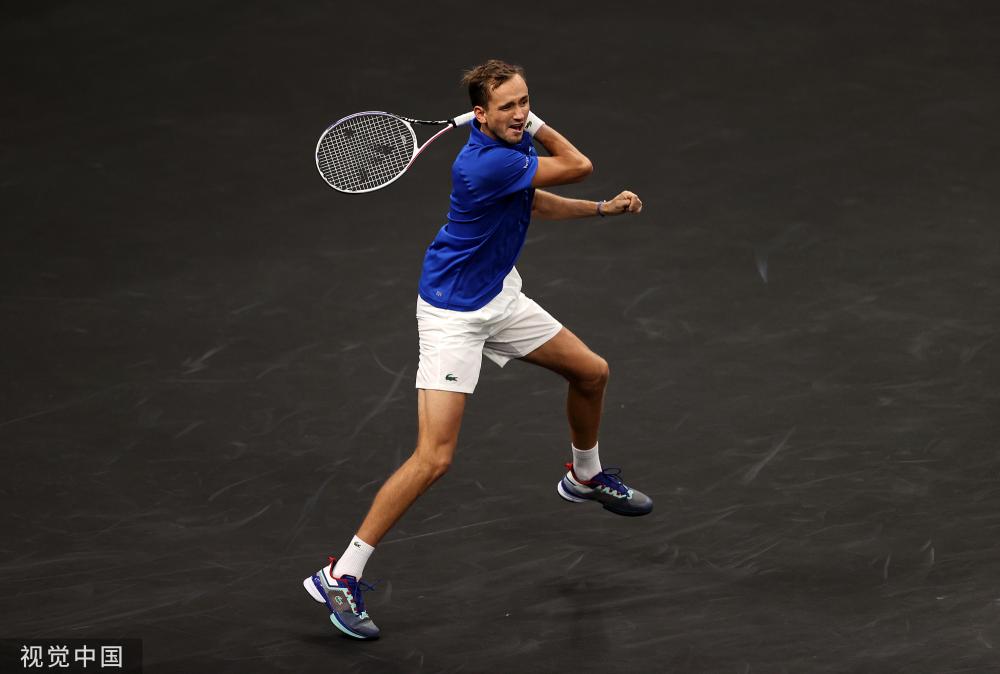 拉沃尔杯轻取ATP总决赛，梅德韦杰夫惊艳四座