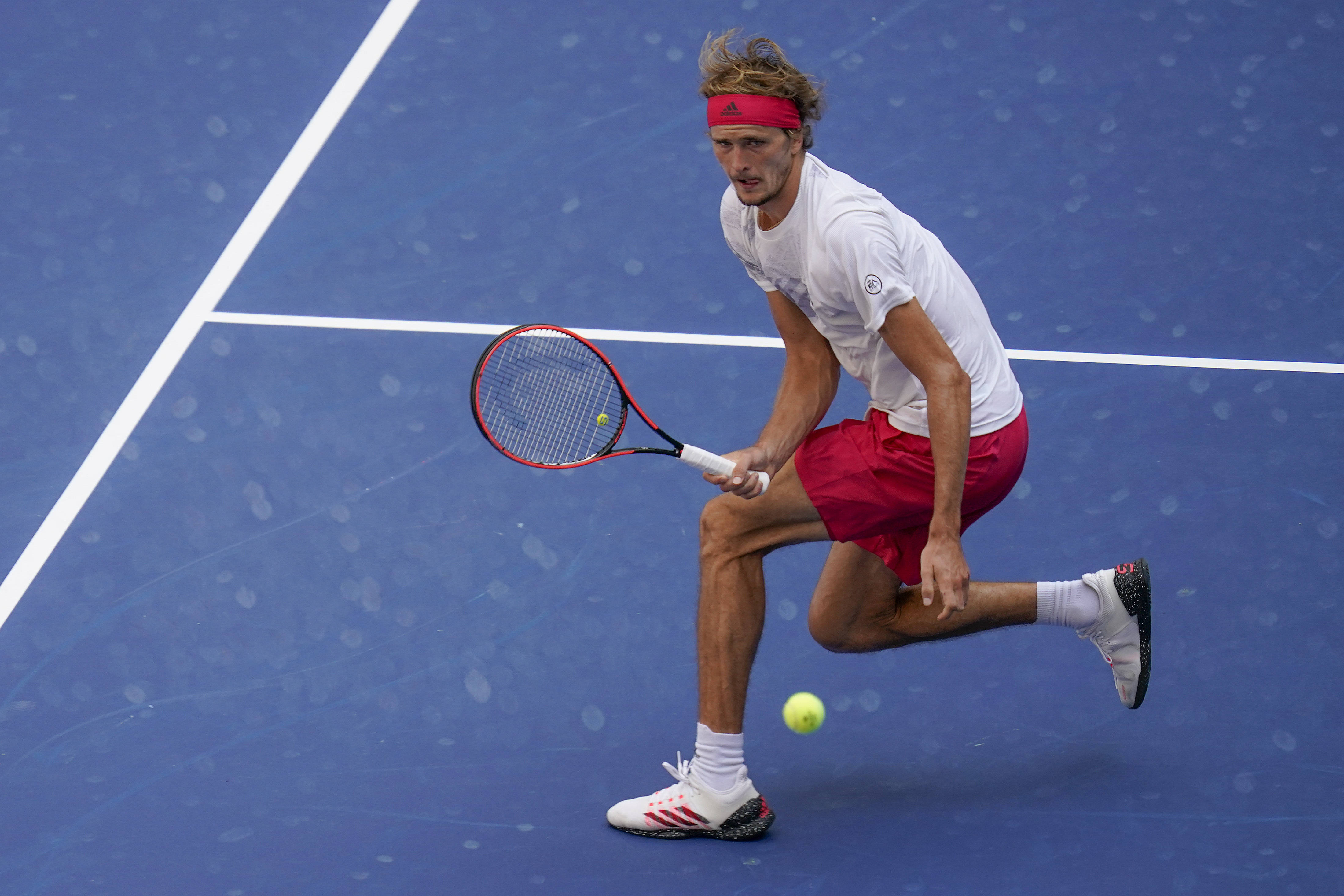 美网逆转ATP总决赛，兹维列夫关键制胜