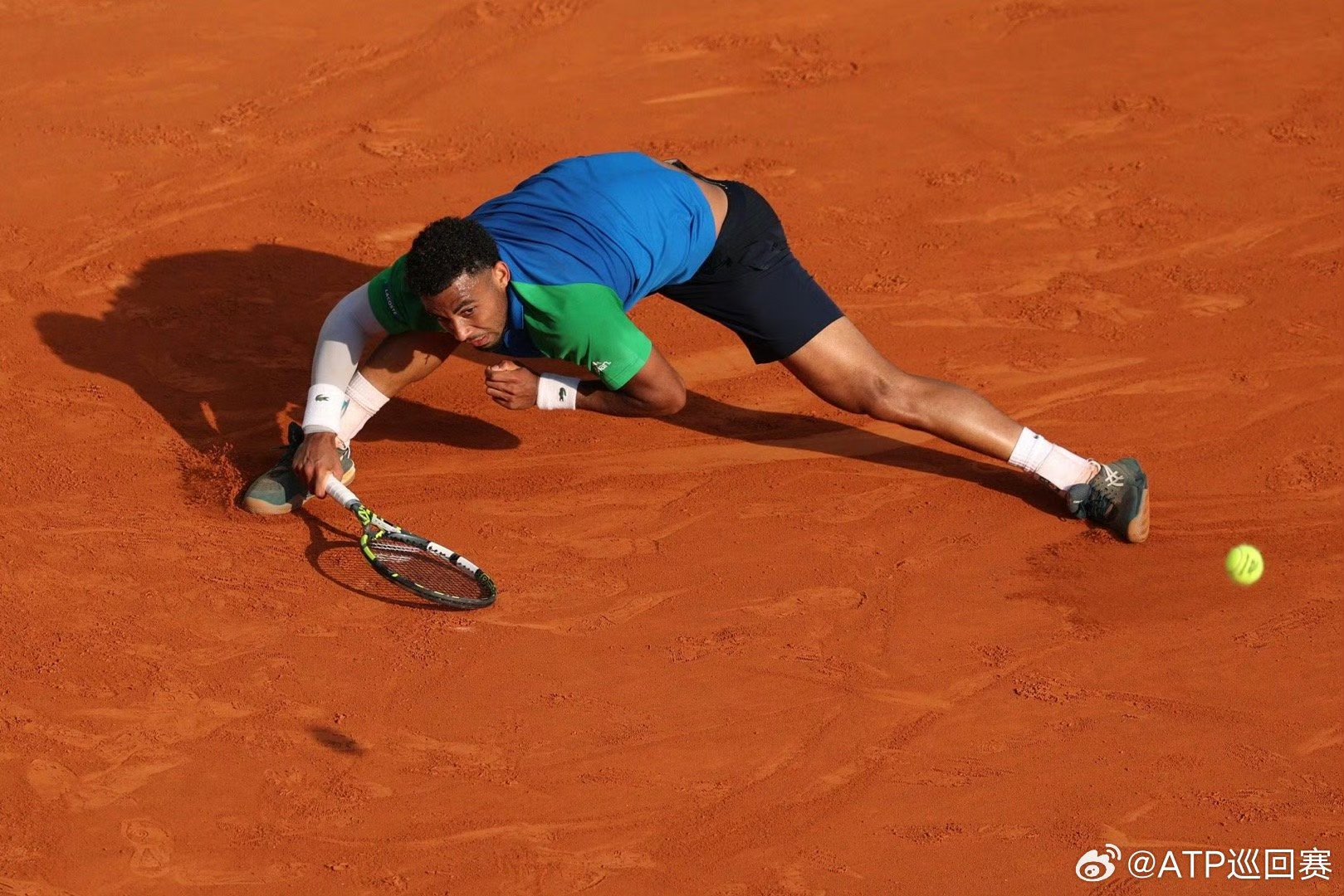 蒙特卡洛大师赛险胜年终总决赛,兹维列夫统治全场 蒙特卡洛大师赛险胜年终总决赛,兹维列夫统治全场