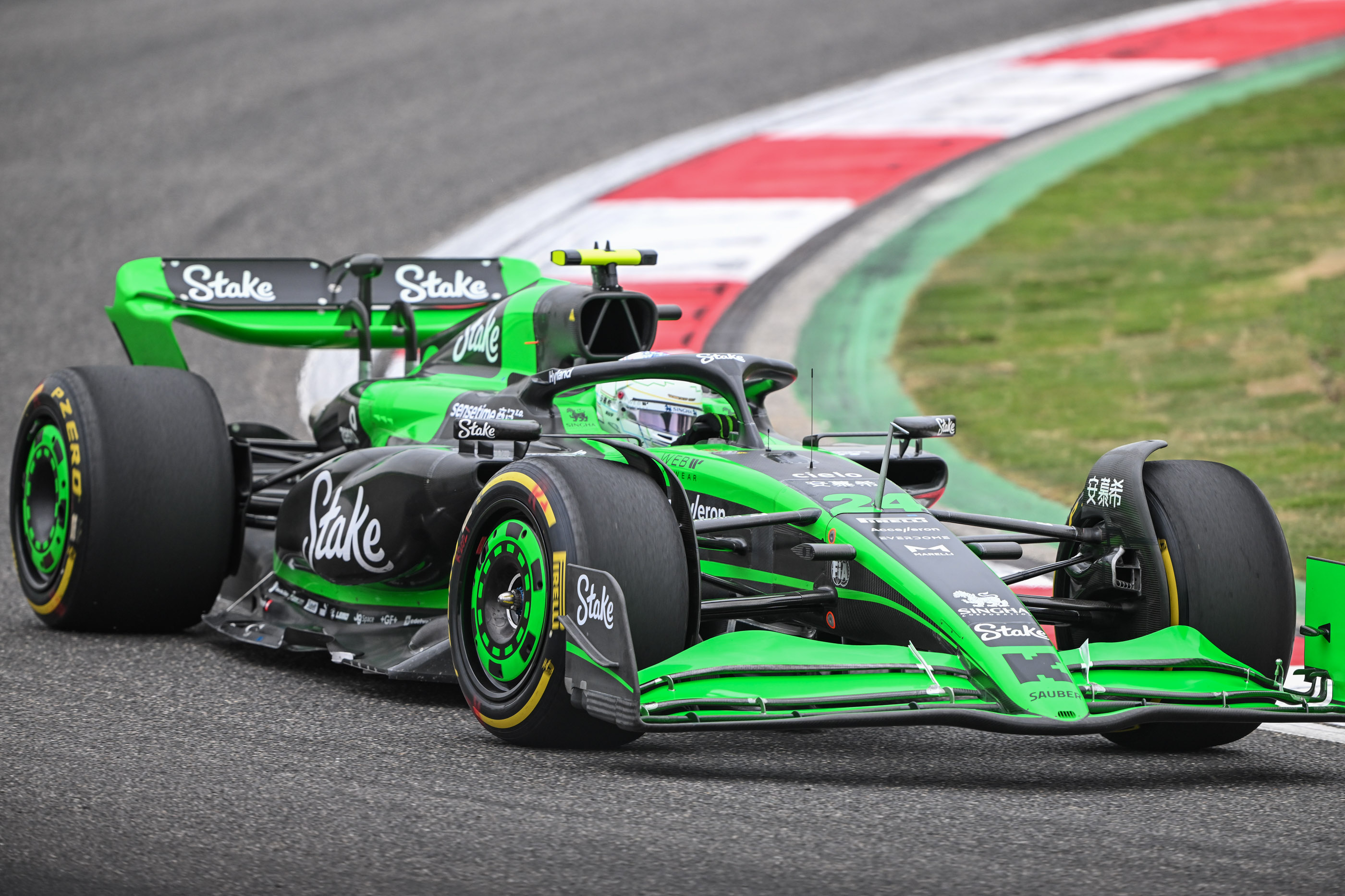 雷诺车队横扫索伯车队，阿隆索惊艳四座