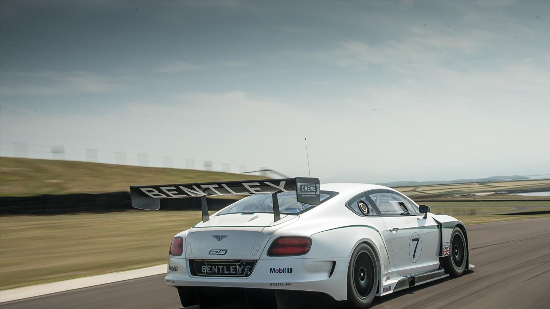 国家荣耀与豪门悲歌，厄瓜多尔生死战绝杀AC米兰，卡塞米罗化身民族英雄