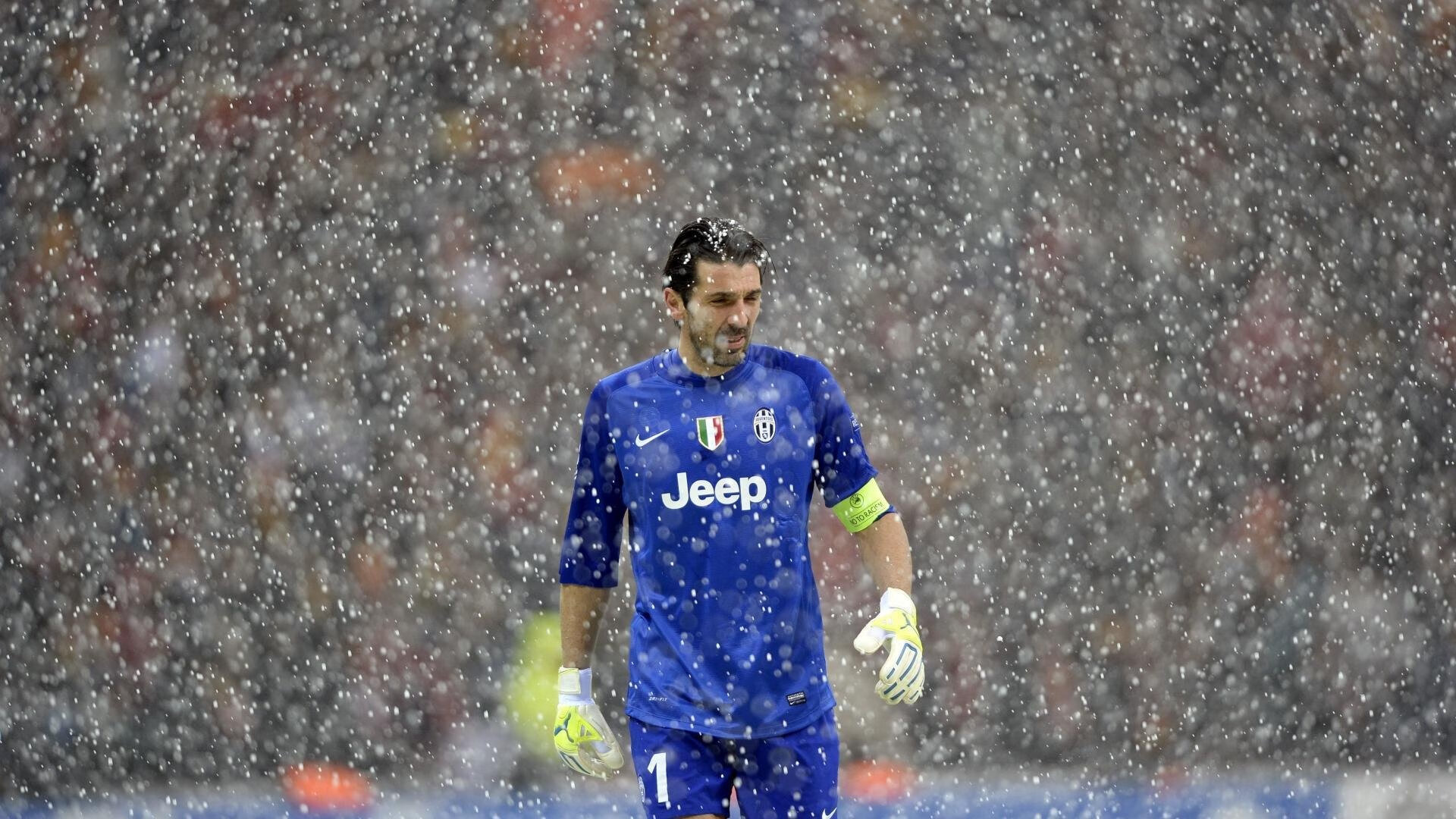 子弹与密码，当布鲁诺的无人可挡撕裂了沙特的沙漠防线