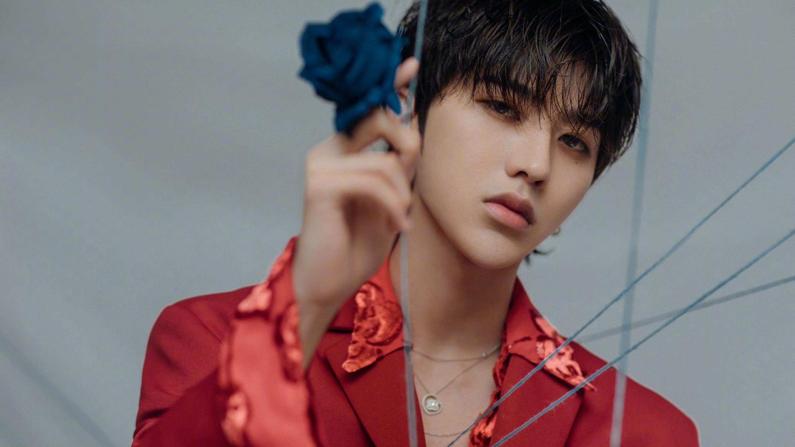 绿茵钻石，加维用金子般的心照亮安联，拜仁涉险过关却现裂痕