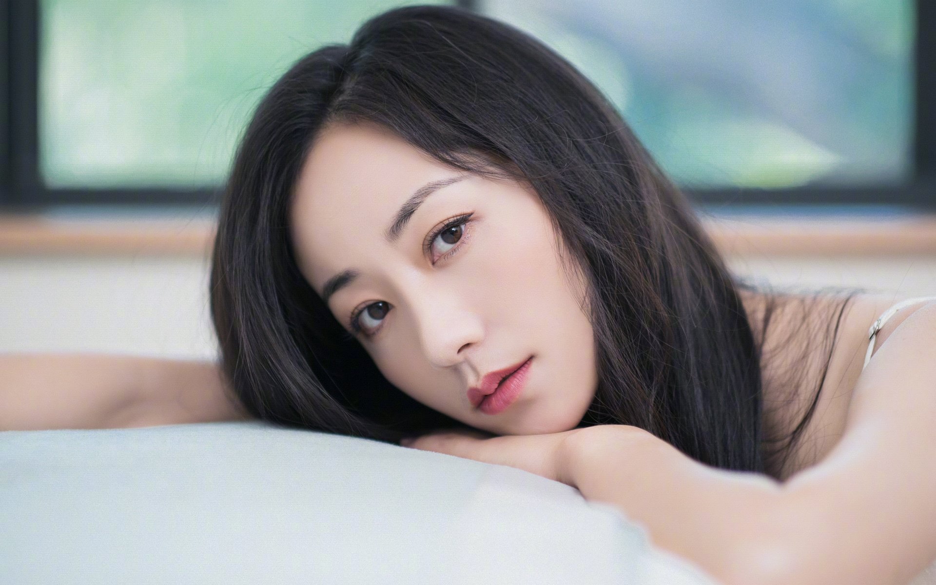 东方绿茵的文艺复兴，日本风暴强压紫百合，欧冠半决赛上演技术革命