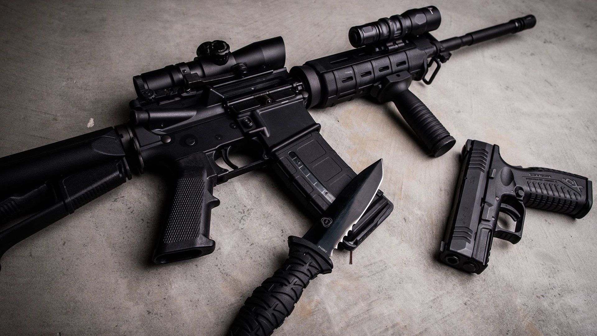 篮球场到地缘舞台，一场跨越维度的火力压制