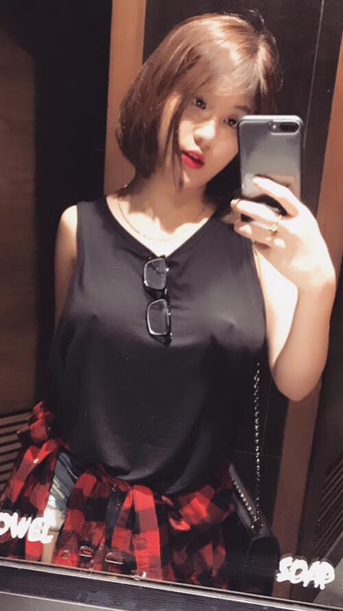 唯一性的对决，当冰岛的铁血碾压伊拉克的坚韧，久保建英用天才写下不可复制的答案