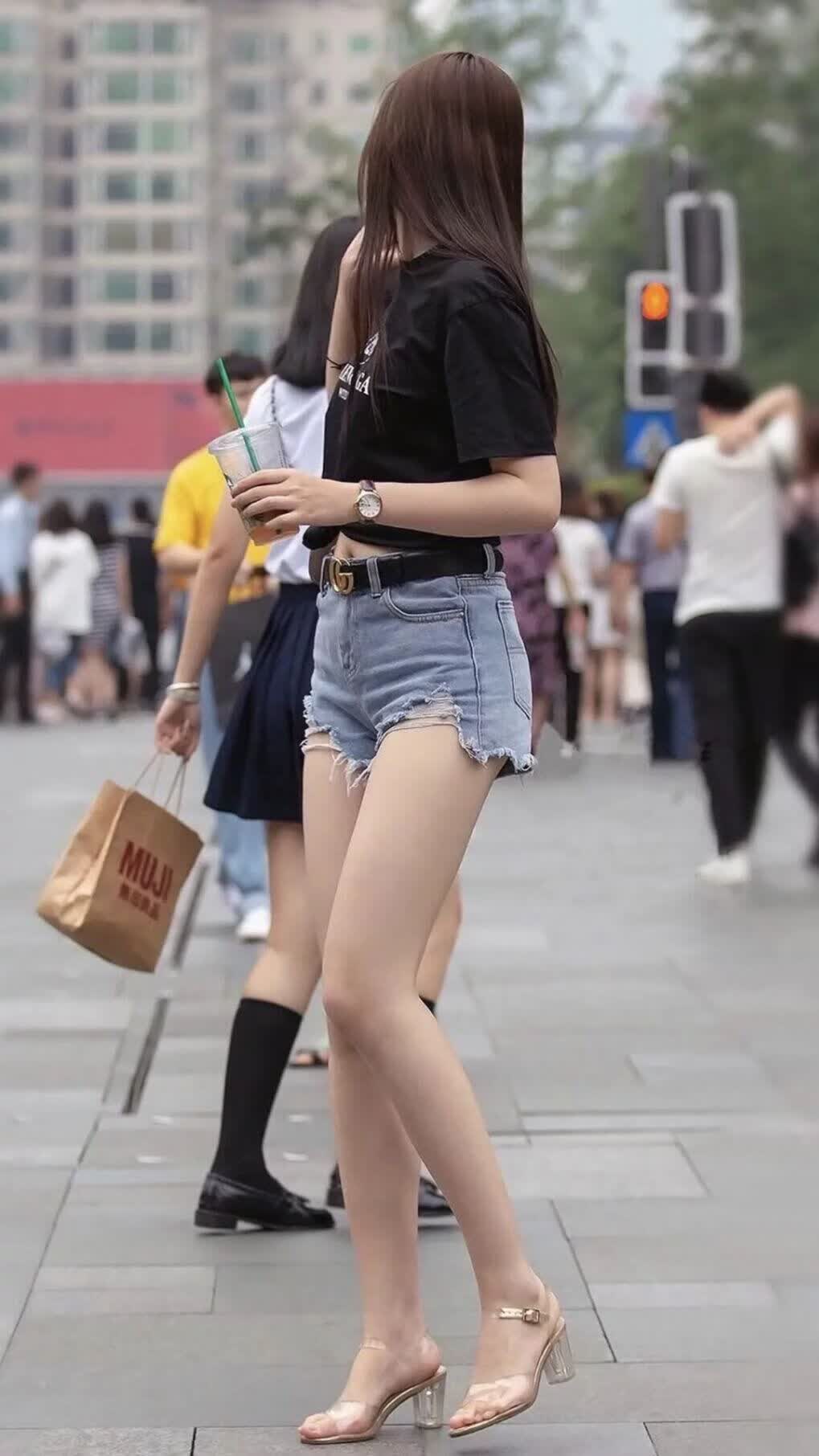 慕尼黑之夜,当大象踏碎战车,吉鲁用传奇点亮2026世界杯的永恒瞬间